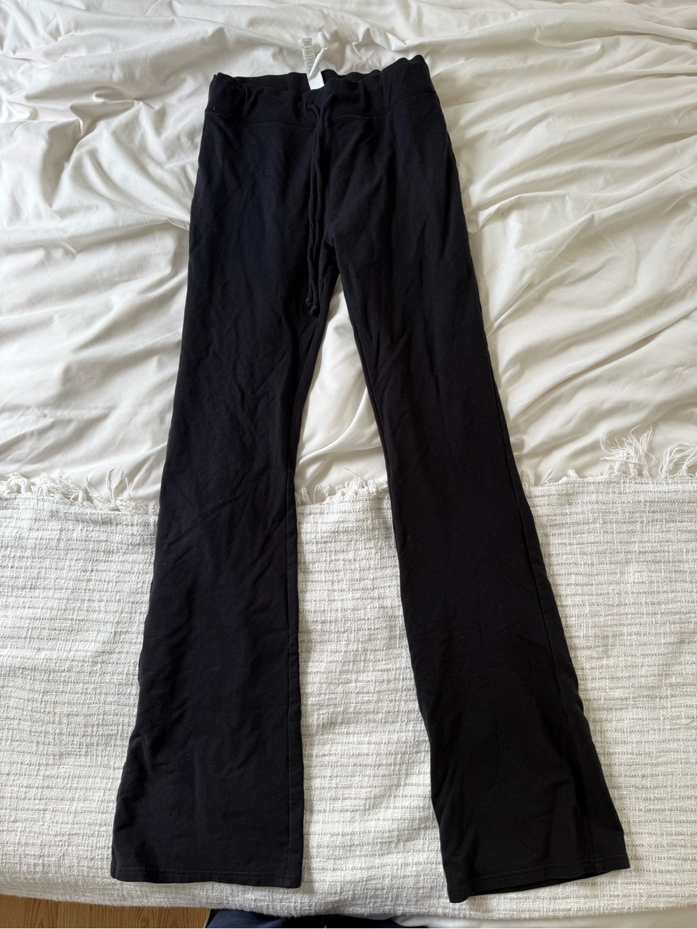 Women’s Alo Yoga Black Flared leggings